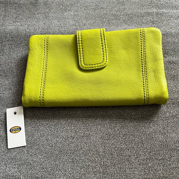 Fossil Emma Clutch in stunning Lime Color - Picture 10 of 16